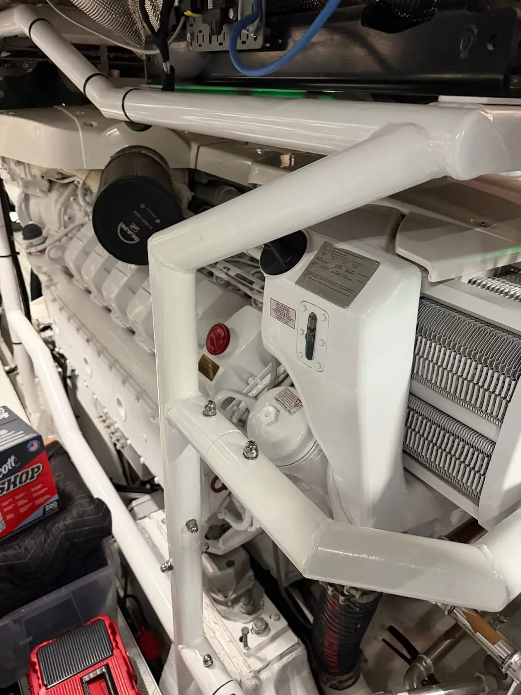 Chiller and air-conditioning equipment in a motor yacht engine room